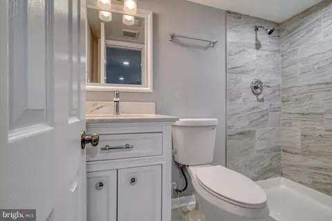 Bath - 4037 Fairfax Rd, Baltimore, MD 21216 photo 6 of 19