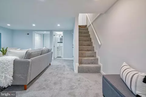 Entry Way - 4037 Fairfax Rd, Baltimore, MD 21216 photo 3 of 3