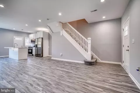 Living - 4037 Fairfax Rd, Baltimore, MD 21216 photo 2 of 8