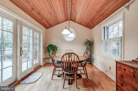Dining - 303 Overhill Rd, Baltimore, MD 21210 photo 3 of 4