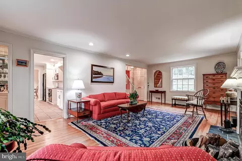 Living - 303 Overhill Rd, Baltimore, MD 21210 photo 4 of 6