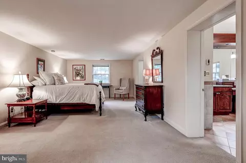 Bedroom - 303 Overhill Rd, Baltimore, MD 21210 photo 3 of 7