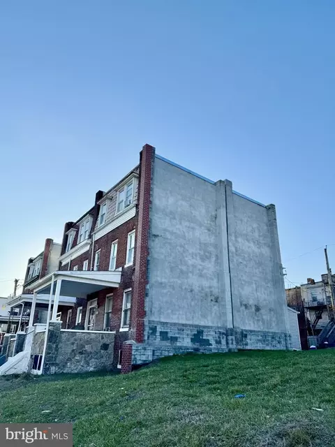 2208 Bryant Ave, Baltimore, MD 21217 photo 4