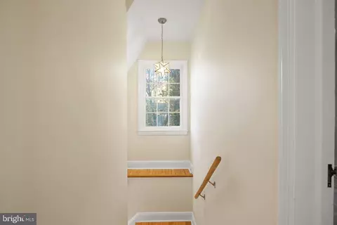 Entry Way - 4107 Westview Rd, Baltimore, MD 21218 photo 2 of 2