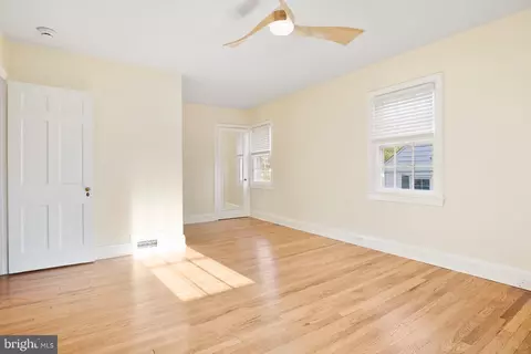 Bedroom - 4107 Westview Rd, Baltimore, MD 21218 photo 4 of 4