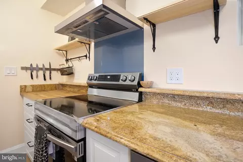 Kitchen - 4107 Westview Rd, Baltimore, MD 21218 photo 2 of 2