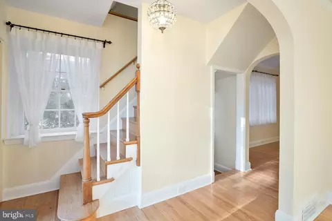 Entry Way - 4107 Westview Rd, Baltimore, MD 21218 photo 1 of 2