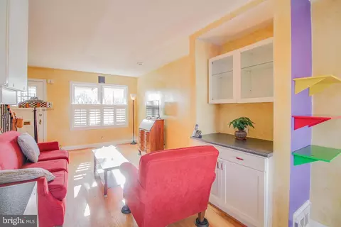 Dining - 2918 Strickland St, Baltimore, MD 21223 photo 3 of 3