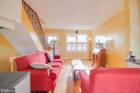 Living - 2918 Strickland St, Baltimore, MD 21223 photo 2 of 4