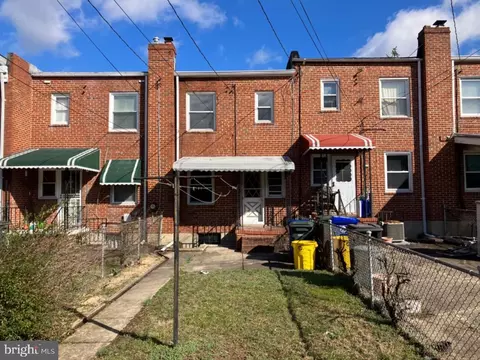 3905 Kenyon Ave, Baltimore, MD 21213 photo 2