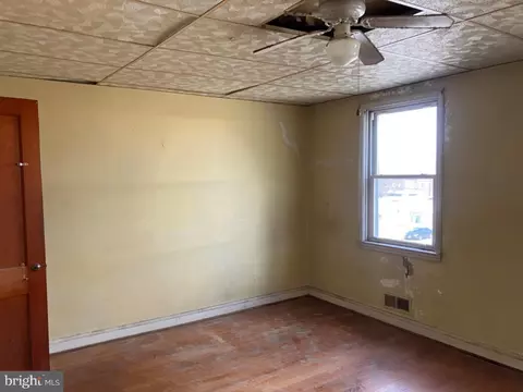 3905 Kenyon Ave, Baltimore, MD 21213 photo 5