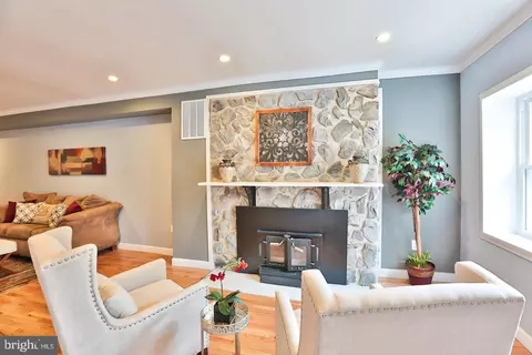 711 S Ellwood Ave, Baltimore, MD 21224