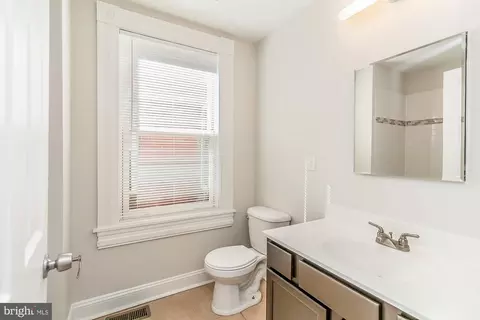 Bath - 1235 N Broadway, Baltimore, MD 21213 photo 1 of 6