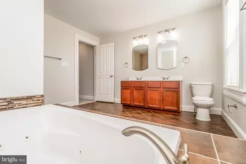 Bath - 1235 N Broadway, Baltimore, MD 21213 photo 5 of 6