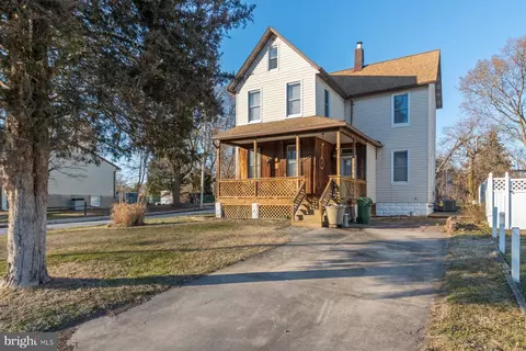 3800 Pinewood Ave, Baltimore, MD 21206