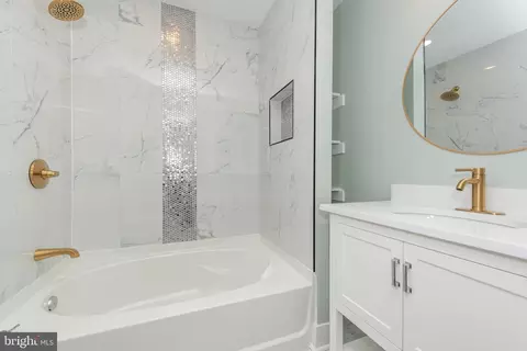 Bath - 1717 E Lafayette Ave, Baltimore, MD 21213 photo 1 of 6