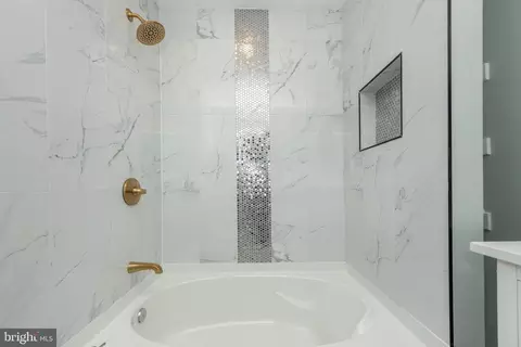 Bath - 1717 E Lafayette Ave, Baltimore, MD 21213 photo 2 of 6