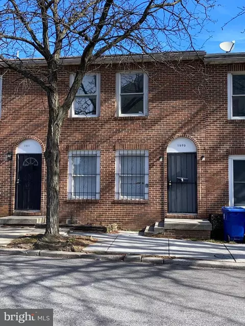 1909 Brunt St, Baltimore, MD 21217