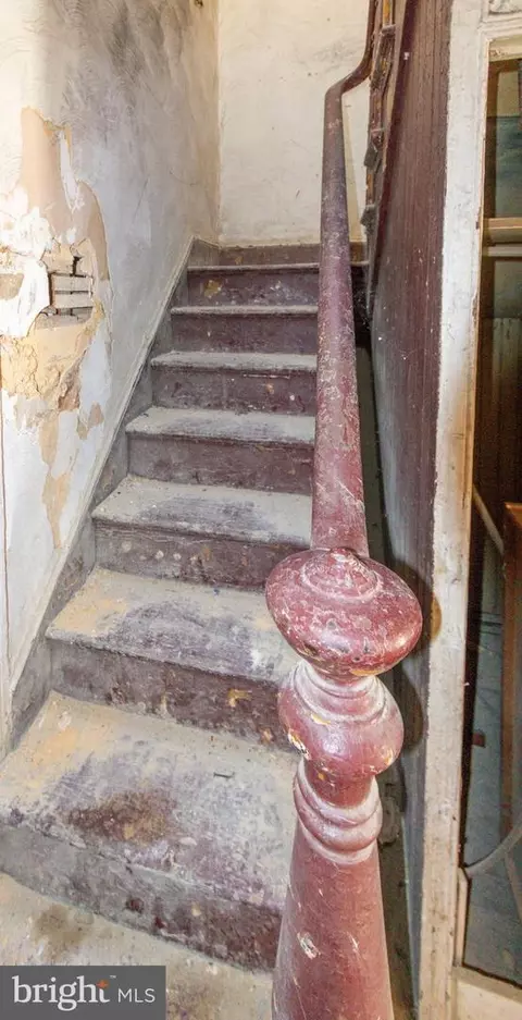 Entry Way - 1018 E Biddle St, Baltimore, MD 21202 photo 1 of 1