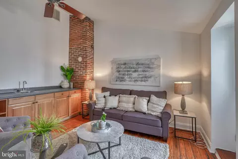 Living - 1213 William St, Baltimore, MD 21230 photo 5 of 7