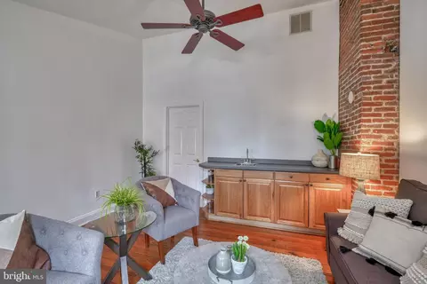 Living - 1213 William St, Baltimore, MD 21230 photo 6 of 7