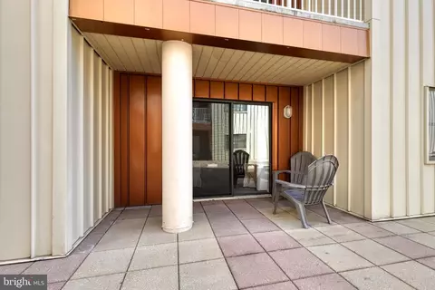 Other - 2702 Lighthouse Pt E #525, Baltimore, MD 21224 photo 1 of 7