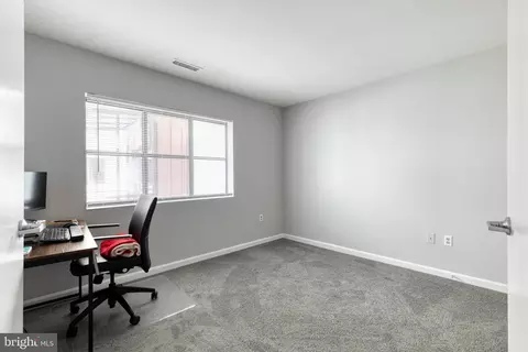 Other - 2702 Lighthouse Pt E #525, Baltimore, MD 21224 photo 5 of 7