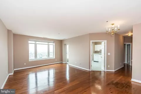 Living - 100 Harborview Dr #1908, Baltimore, MD 21230 photo 1 of 6