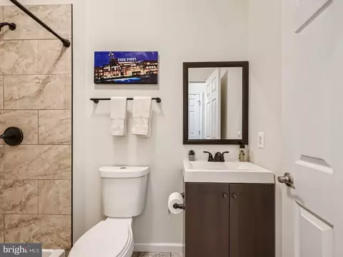 Bath - 1303 Lowman St, Baltimore, MD 21230 photo 1 of 5