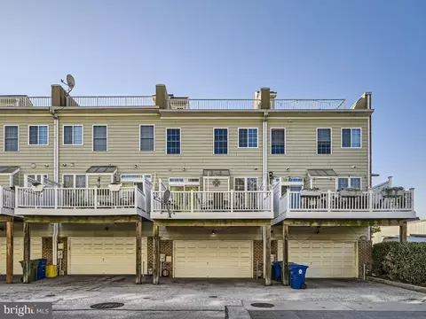 Exterior - 1303 Lowman St, Baltimore, MD 21230 photo 7 of 8