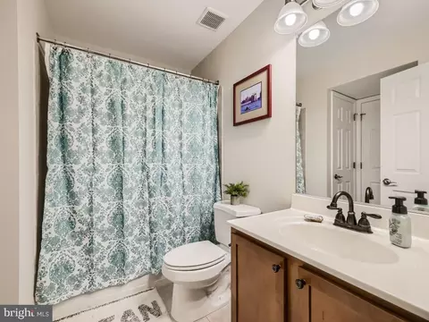 Bath - 1303 Lowman St, Baltimore, MD 21230 photo 5 of 5