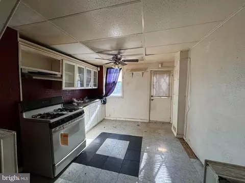 1357 Ward St, Baltimore, MD 21230 photo 6