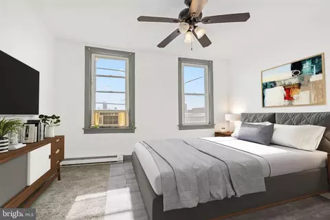 Bedroom - 2611 E Hoffman St, Baltimore, MD 21213 photo 1 of 5