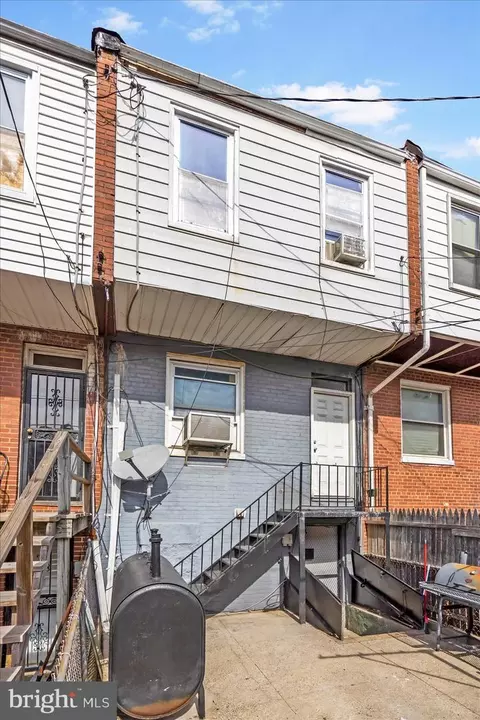 Exterior - 2611 E Hoffman St, Baltimore, MD 21213 photo 4 of 5