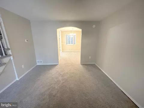 4737 Williston St, Baltimore, MD 21229 photo 4
