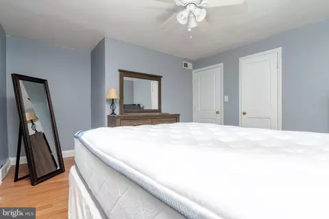 Bedroom - 3247 Pelham Ave, Baltimore, MD 21213 photo 3 of 6
