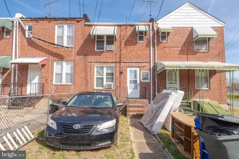 Exterior - 3247 Pelham Ave, Baltimore, MD 21213 photo 4 of 5
