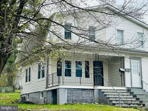 Exterior - 4116 Saint Thomas Ave, Baltimore, MD 21206 photo 2 of 4