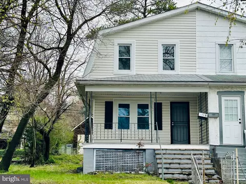 Exterior - 4116 Saint Thomas Ave, Baltimore, MD 21206 photo 3 of 4