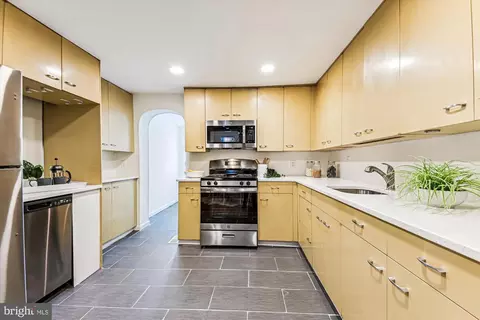 Kitchen - 1606 Marshall St, Baltimore, MD 21230 photo 4 of 6