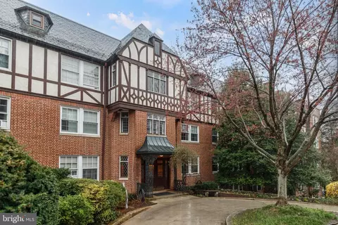 221 Ridgemede Rd #303, Baltimore, MD 21210