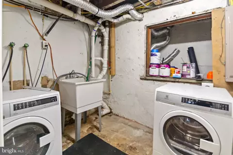 Other - 331 S Lehigh St, Baltimore, MD 21224 photo 3 of 4