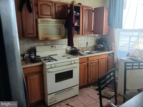 1716 Appleton St, Baltimore, MD 21217 photo 7