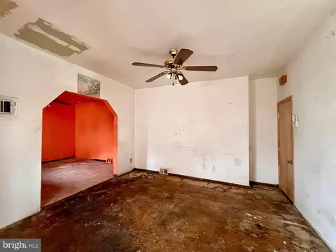 3731 Falls Rd, Baltimore, MD 21211 photo 9