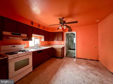 3731 Falls Rd, Baltimore, MD 21211 photo 10