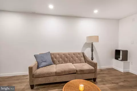 Living - 4134 Edmondson Ave, Baltimore, MD 21229 photo 8 of 9