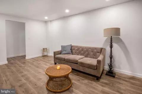 Living - 4134 Edmondson Ave, Baltimore, MD 21229 photo 6 of 9