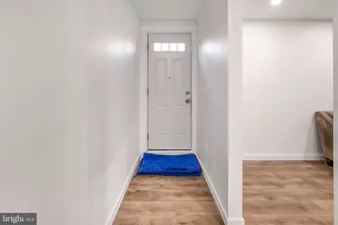 Entry Way - 4134 Edmondson Ave, Baltimore, MD 21229 photo 17 of 18