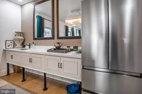 Bath - 4134 Edmondson Ave, Baltimore, MD 21229 photo 5 of 21