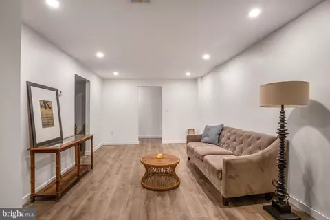 Living - 4134 Edmondson Ave, Baltimore, MD 21229 photo 9 of 9